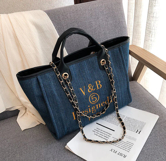 Canvas Tote Bag - Fashionable Shoulder Bag for Travel